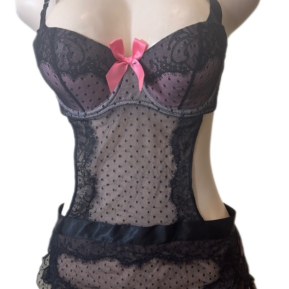 NWT Chic Black Lace Chemise with Pink Bow - Picture 6 of 8